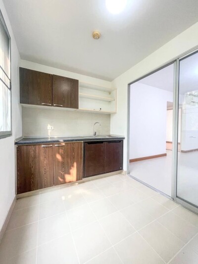 ซิตี้ รีสอร์ท รัชดา - ห้วยขวาง / 62 ตรม .