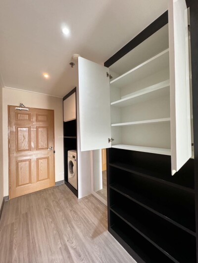 อัปเดตล่าสุด 5/3/68 : มาสเตอร์ วิว เอ็กเซ็กคิวทีฟ เพลส /  61ตรม.  ชั้น 21 ห้อง 1006/205