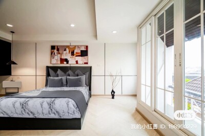 พูลวิลล่าสไตล์โมเดิร์นลักชูรี่ รัชดาห้วยขวางพร้อมอยู่  6 นอน 6 น้ำ