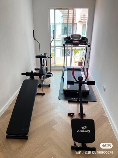 พูลวิลล่าสไตล์โมเดิร์นลักชูรี่ รัชดาห้วยขวางพร้อมอยู่  6 นอน 6 น้ำ