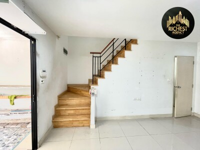 ไอฟีล บางนา / 196 ตรม.