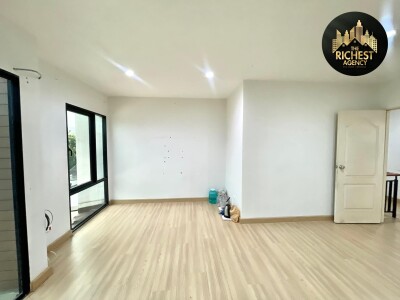 ไอฟีล บางนา / 196 ตรม.