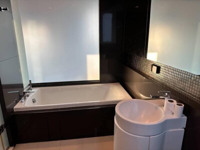 ริธึ่ม พหลฯ - อารีย์ / 66 ตร.ม. ชั้น35-12