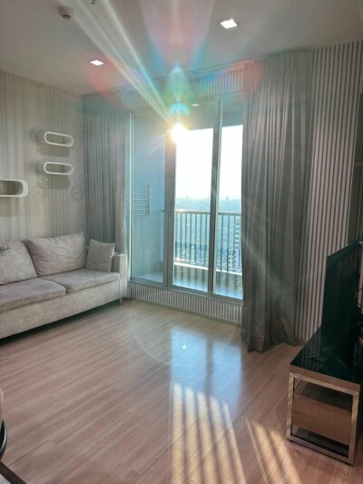 ริธึ่ม พหลฯ - อารีย์ / 66 ตร.ม. ชั้น35-2