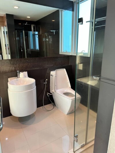 ริธึ่ม พหลฯ - อารีย์ / 66 ตร.ม. ชั้น35-11