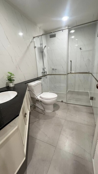 เอ็ม ทาวเวอร์  / 230 ตรม. ชั้น 6 อาคาร A-8