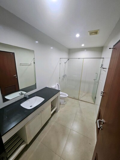 เดอะ เวลลิงตัน คอนโด / The Wellington Condominium-8