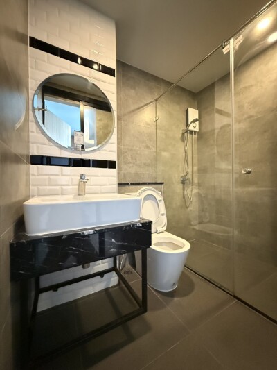 บริกซ์ คอนโดมิเนียม / Brix Condominium