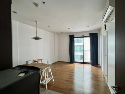 เดอะ เวอร์ติเคิล อารีย์ / ขนาด 52 ตรม.-1