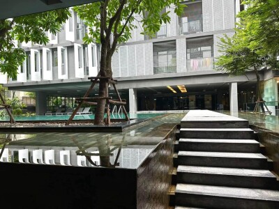 ไซมิส จอยญ่า สุขุมวิท 31 / 49 ตรม. ห้องเลขที่ 98/106 ชั้น 3-12