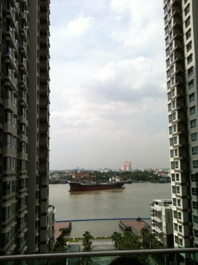 อัปเดตล่าสุด 28/9/67 :  ลุมพินี พาร์ค ริเวอร์ไซด์ - พระราม 3 / อาคาร A ชั้น 7 ห้องขนาด 28.5 ตรม.-11