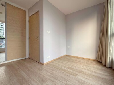 ลิฟ แอท 49 / 95 ตารางเมตร ชั้น6 ตึกB-15