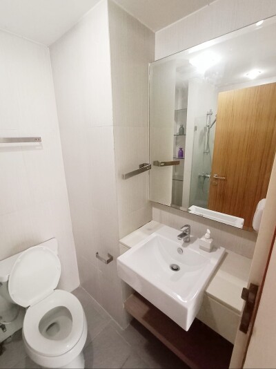 ซีนิธ เพลส สุขุมวิท 42 / 31.3 ตร. ม. ตึกB ชั้น7-6