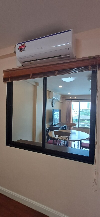 นาวิน คอร์ท / 69 ตรม.   ชั้น8. ห้อง 8B4