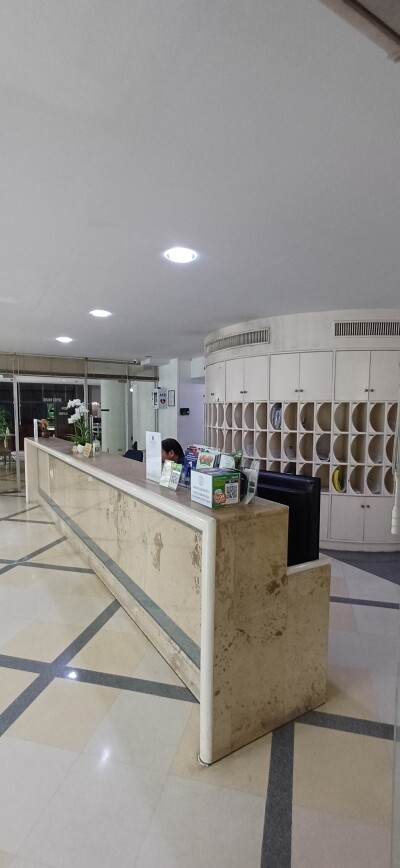 นาวิน คอร์ท / 69 ตรม.   ชั้น8. ห้อง 8B4