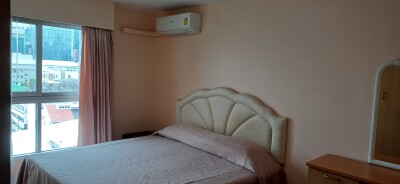 นาวิน คอร์ท / 69 ตรม.   ชั้น8. ห้อง 8B4