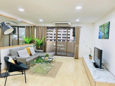 ฟลอร่า วิลล์ /  105 ตรม  ชั้น 6