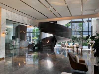 ไซมิส เอ๊กซ์คลูซีพ ควีนส์ / 35 ตรม.