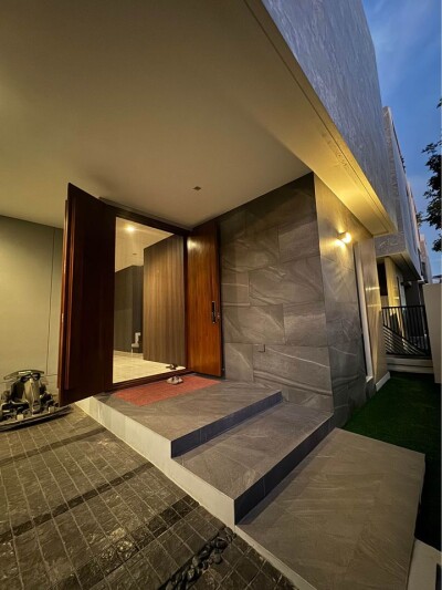 เดอะ เจนทริ คัลทิวาร์ พระราม 9 / 440 ตารางเมตร  *-1