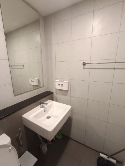 อัปเดตล่าสุด 24/12/67 :  เอลลิโอ เดล มอสส์ พหลโยธิน 34 / 30.82 ตารางเมตร ชั้น 2 ห้องริมสุด ตึก C-12