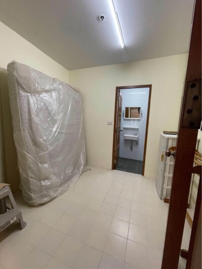 ร่วมสุข คอนโด /  ขนาด 320 ตรม.  ชั้น 9 *