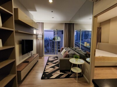 แอมเบอร์ บาย อีสเทิร์น สตาร์ // 35 ตรม บ้านเลขที่ 254/75 ชั้น9