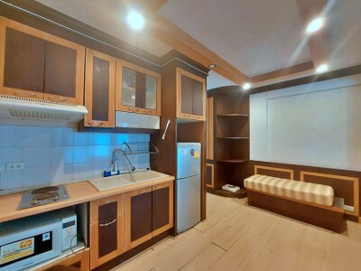 เรนทรี วิลล่า / 32 ตรม.  ชั้น 7