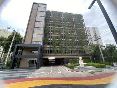 ลุมพินี พาร์ค บรมราชชนนี - สิรินธร / สตูดิโอ 23ตรม ชั้น10 อาคารA