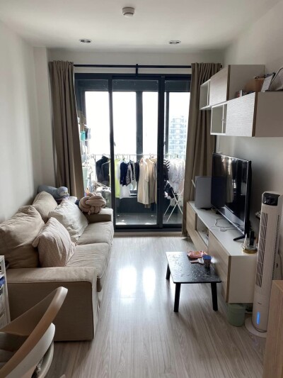 ไอดีโอ โมบิ วงศ์สว่าง อินเตอร์เชนจ์ /  30 ตรม.  ชั้น 20-1