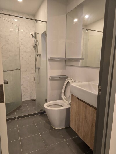 ชีวาทัย ปิ่นเกล้า / Chewathai Pinklao