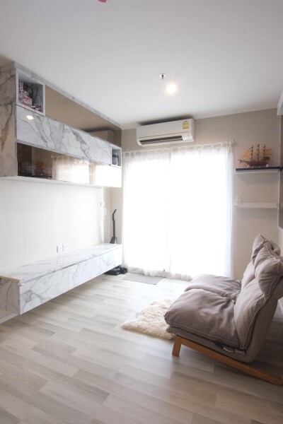 เดอะ คีย์ สาทร - เจริญราษฎร์ / 55.52 ตารางเมตร