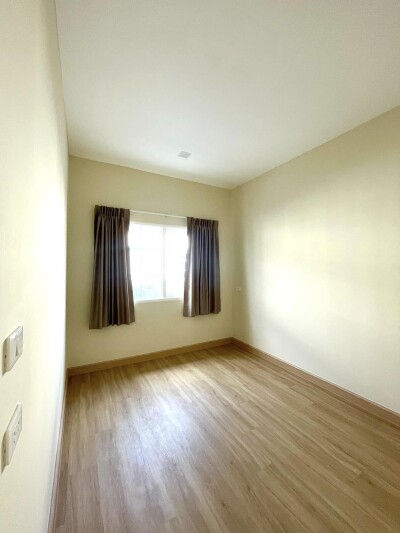 อัปเดตล่าสุด 26/2/2568 :  โกลเด้น นีโอ สุขุมวิท - ลาซาล / 4 ห้องนอน 3 ห้องน้ำ-12