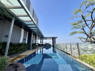 ริทึ่ม สุขุมวิท 42 /  ห้องกว้าง 77.93 sq.m. ชั้น 27-12