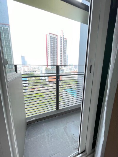 เดอะ คีย์ สาทร - เจริญราษฎร์ / ห้องชุดเลขที่ 31/824 ชั้น10-20