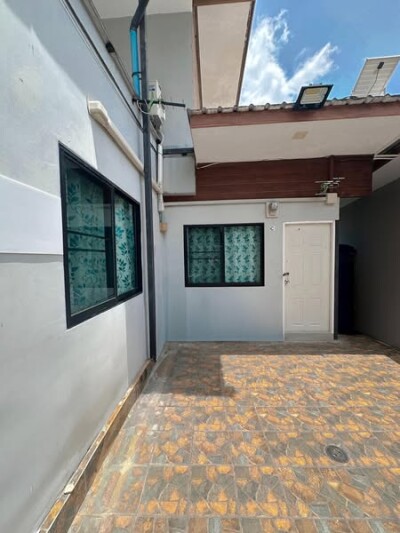 ขายที่ดินพร้อมห้องพักใกล้อนุสาวรีย์ ราคา 17.5 ล้าน