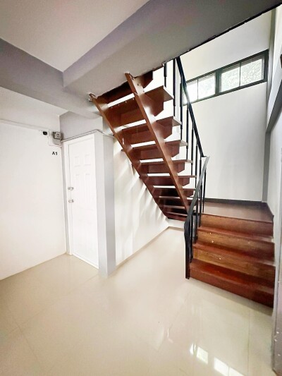 ขายที่ดินพร้อมห้องพักใกล้อนุสาวรีย์ ราคา 17.5 ล้าน