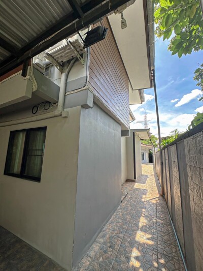 ขายที่ดินพร้อมห้องพักใกล้อนุสาวรีย์ ราคา 17.5 ล้าน