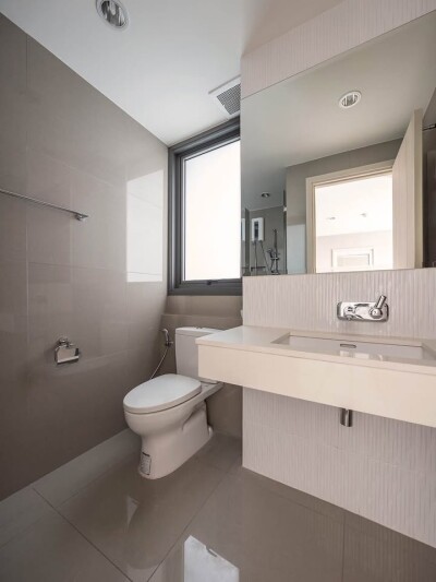 ริทึ่ม สุขุมวิท 42 / 57 ตร.ม. ชั้น 10-15