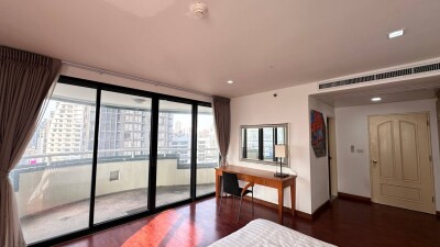 ลาส โคลินาส / 185 ตร.ม. ชั้น 18