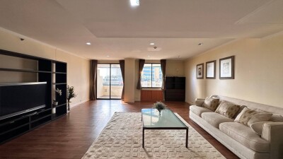 ลาส โคลินาส / 185 ตร.ม. ชั้น 18