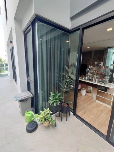 แกลม ลาดพร้าว / 385ตรม.-16