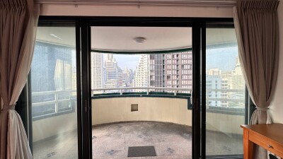 ลาส โคลินาส / 185 ตร.ม. ชั้น 18