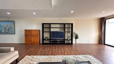 ลาส โคลินาส / 185 ตร.ม. ชั้น 18