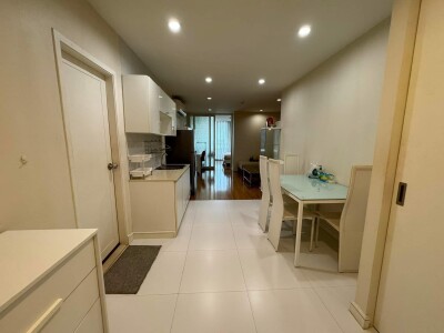 จามจุรี สแควร์ เรสซิเด้นส์ / 61 ตร.ม. • ชั้น 8-10