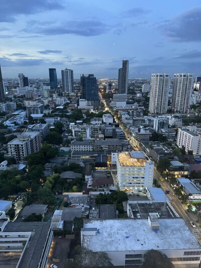 อัปเดตล่าสุด 24/2/2568 :  เอ็กซ์ที เอกมัย /  45.28 ตรม  ชั้น 28-9