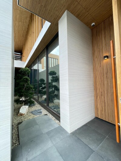 สันติบุรี เดอะ เรสซิเดนเซส / 1,415 ตารางเมตร