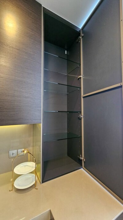 อัปเดตล่าสุด 23/2/2568 :  ศาลาแดง วัน / 57 ตรม. ชั้น 11 *-28