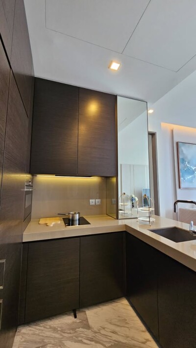 อัปเดตล่าสุด 23/2/2568 :  ศาลาแดง วัน / 57 ตรม. ชั้น 11 *-14