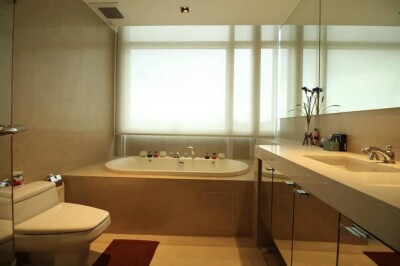 อัปเดตล่าสุด 11/02/68 : แอทธินี เรสซิเด้นซ์ / 140 ตารางเมตร ชั้น: 37-5