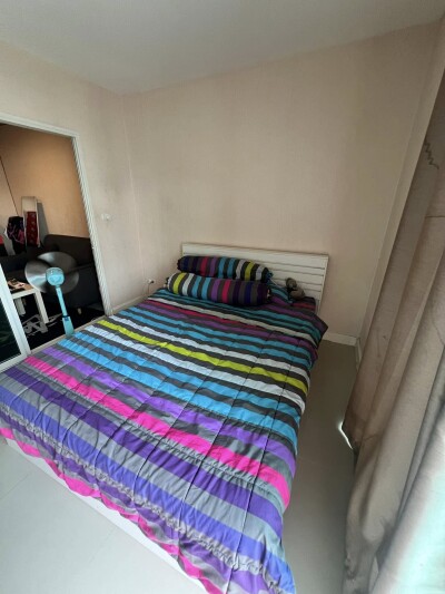 เมโทร พาร์ค สาทร /  31 ตารางเมตร  ชั้น 8 (ชั้นบนสุด)